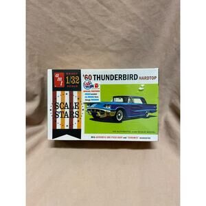 NEW AMT 1:32 SCALE STARS " 1960 THUNDERBIRD HARDTOP " RETRO DELUXE AMT1135/12